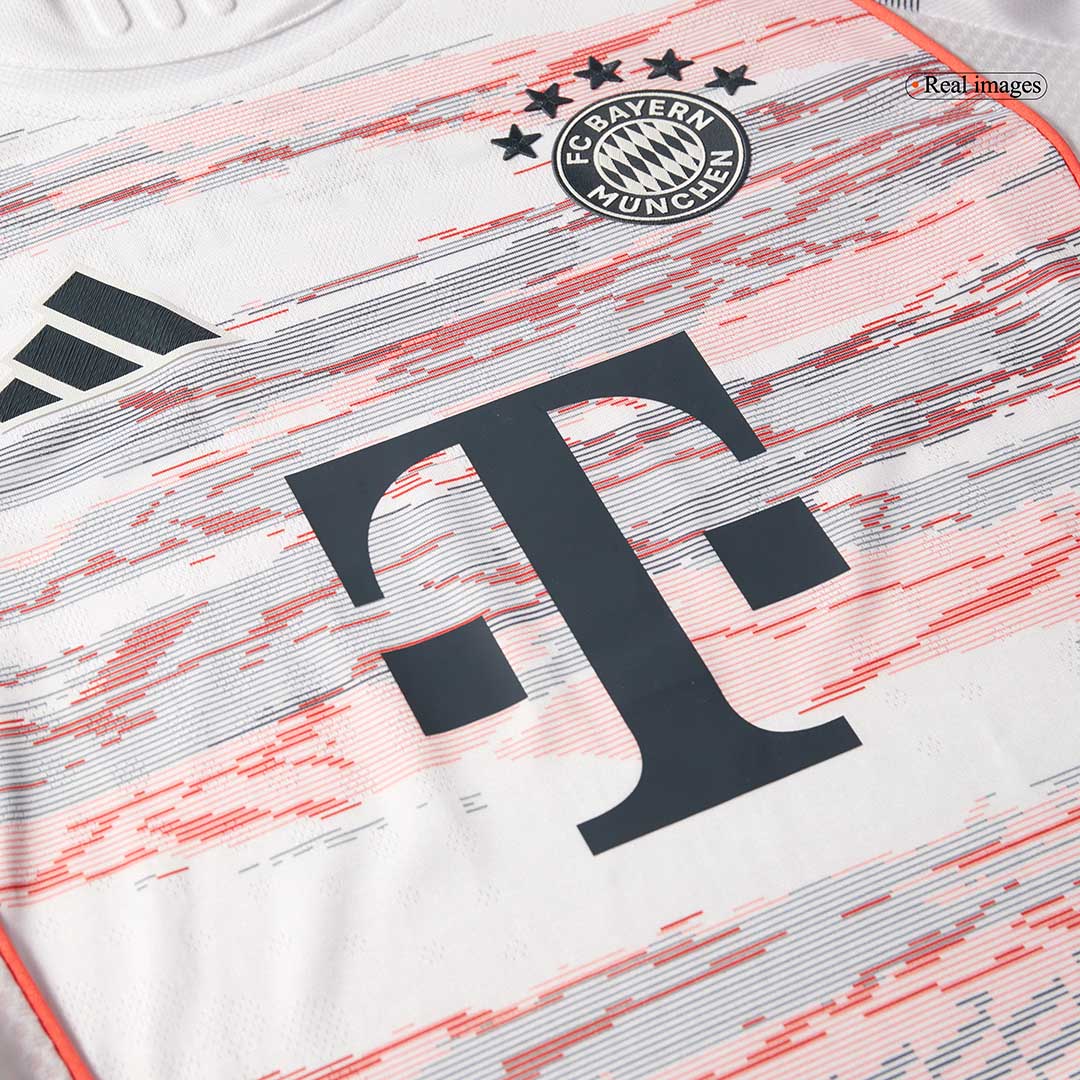 MÜLLER #25 München Uitshirt 2025/26 Wit Speler