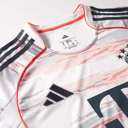 Munich Extérieur Maillot 2025/26 Blanc