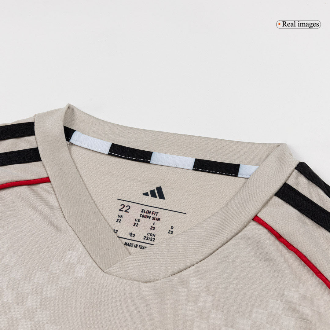 Lissabon Uitshirt Set 2025/26 Junior Beige