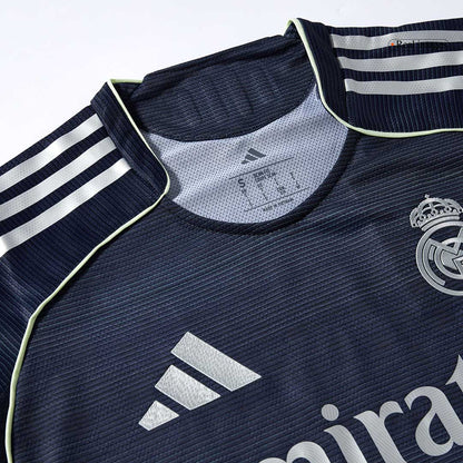 HUIJSEN #24 Real Madrid Extérieur Maillot 2025/26 Authentique